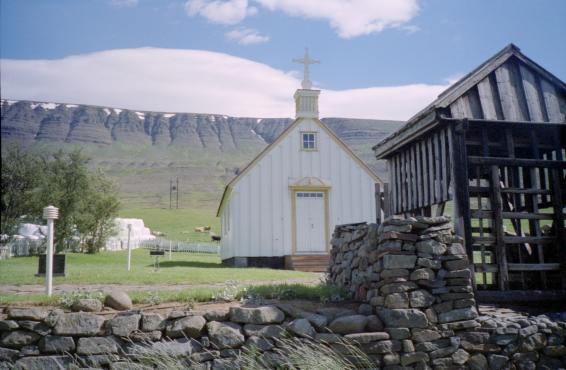 Church at Möðruvellir with bell-gate