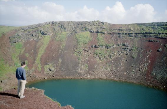 Gordon standing by the Kerið crater